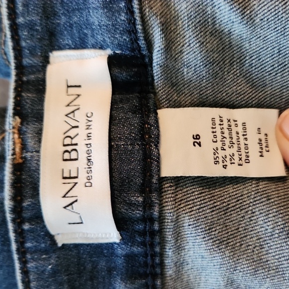 [Lane Bryant] Mid Rise Girlfriend Shorts - Size 26 - Picture 7 of 7